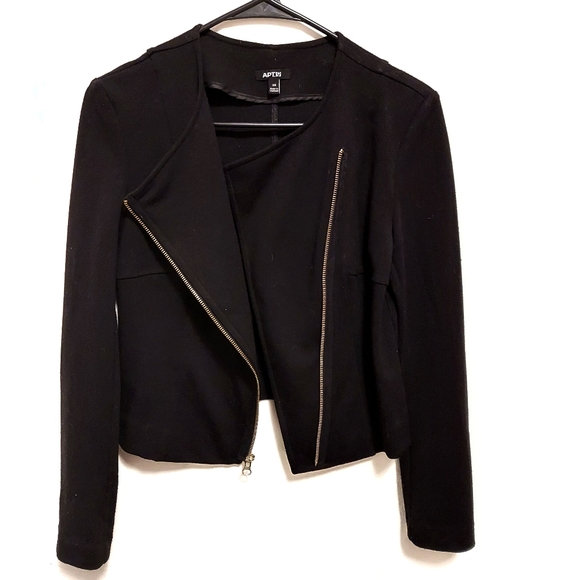 Apt. 9 Tops - Asymmetrical cropped blazer, Women's XS Black blazer, full zip, gold zippering
